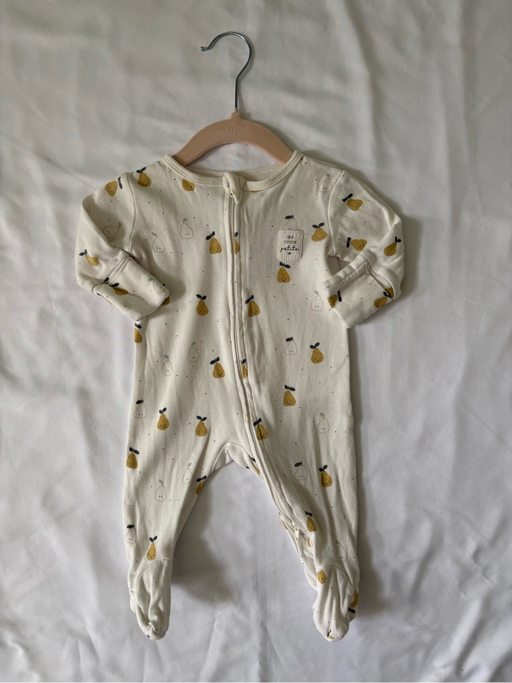 🌸 Baby girl Cream Pear-Print Footed One-Piece
